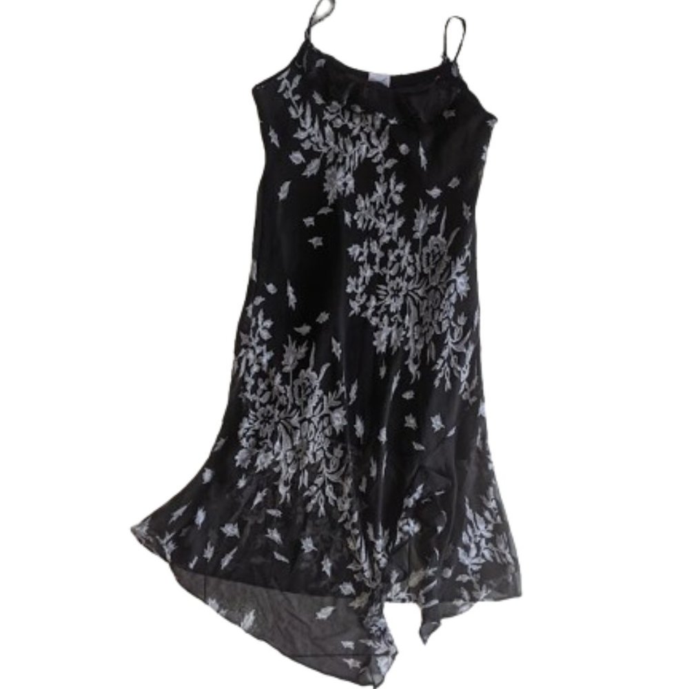 Black White Floral Dress Size Large  ----